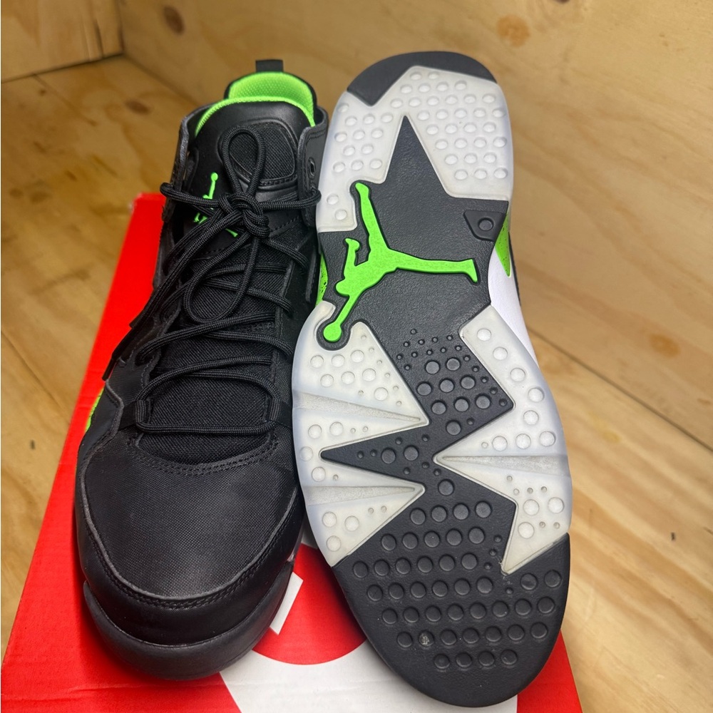 Nike Black and Green High-Top Sneakers - Picture 5 of 6